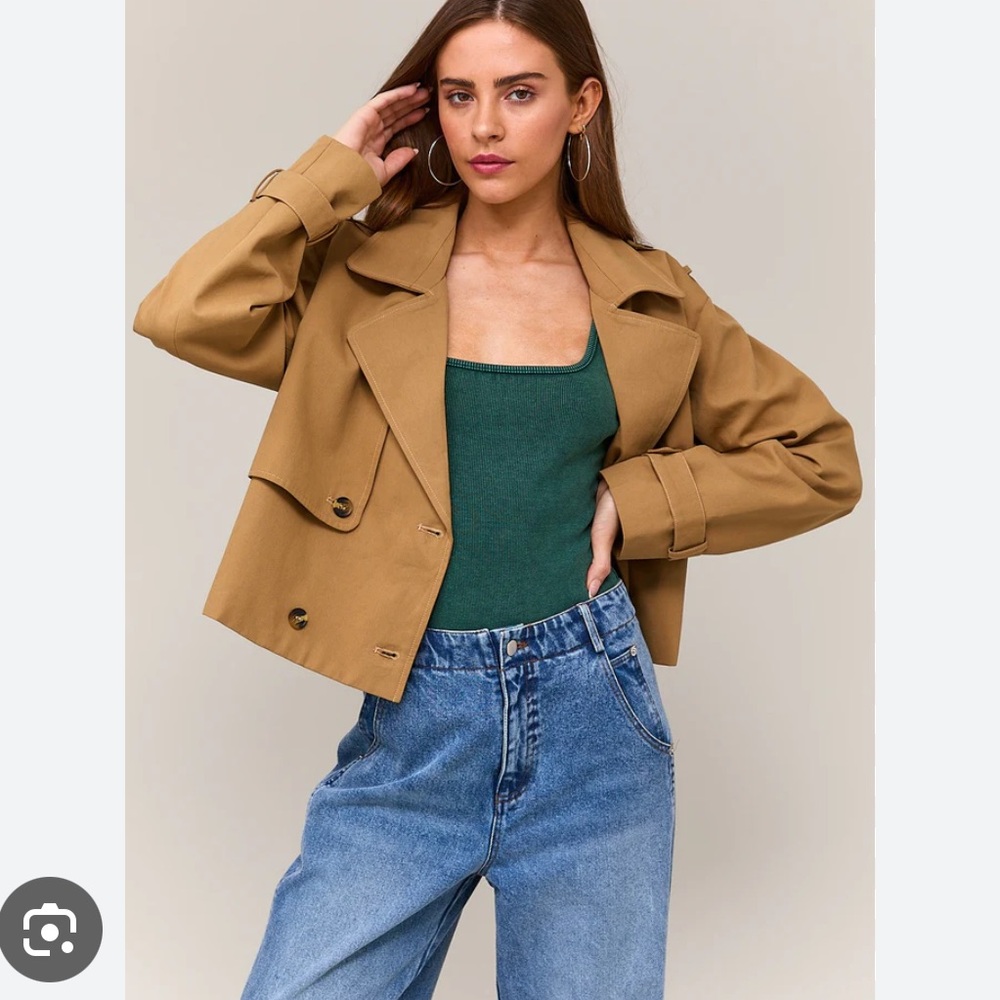 Double breasted cropped trench coat. New no tags. XS fits like a roomy small.